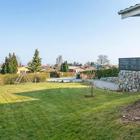 Nyaraló 3 Bedroom Pet Friendly In *