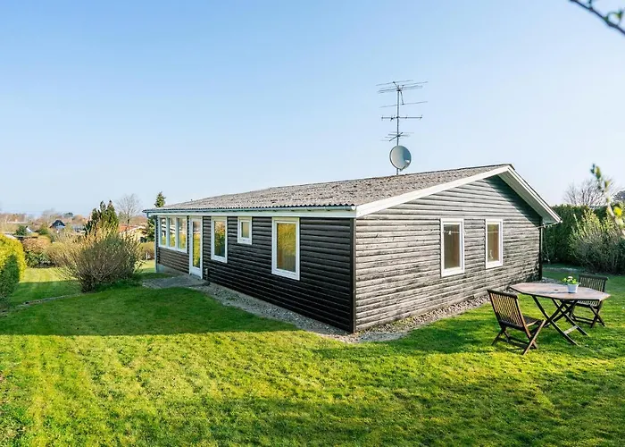 Nyaraló 3 Bedroom Pet Friendly In Bogense