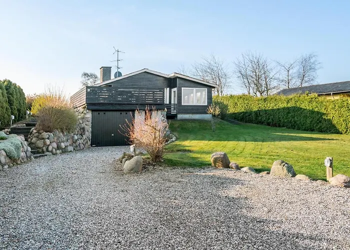 3 Bedroom Pet Friendly In Nyaraló