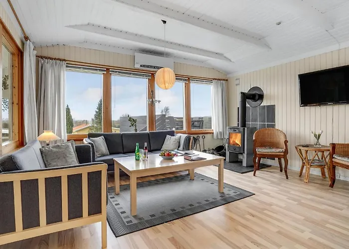 3 Bedroom Pet Friendly In Nyaraló *