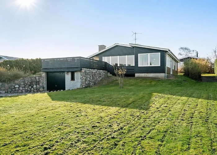 3 Bedroom Pet Friendly In Nyaraló